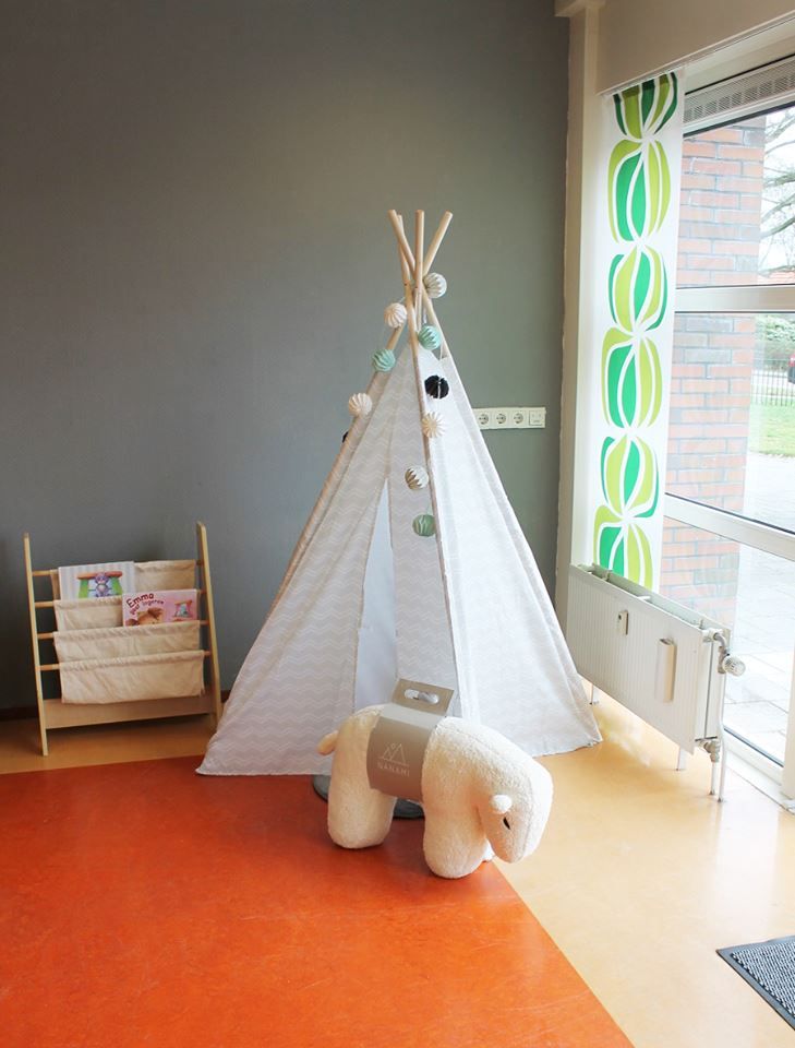 Wigwam-speeltent als rustig hoekje op locatie Skager Rak